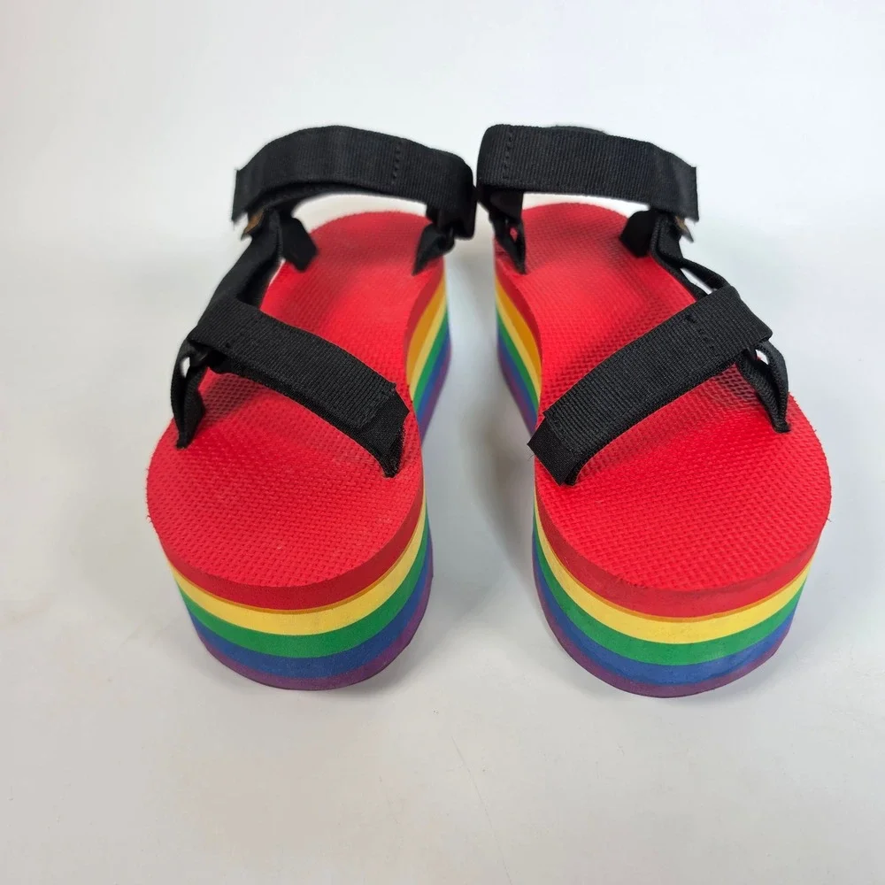 Teva X Tegan Sara Flatform Universal Pride Womens 6 Rainbow Platform Sandals